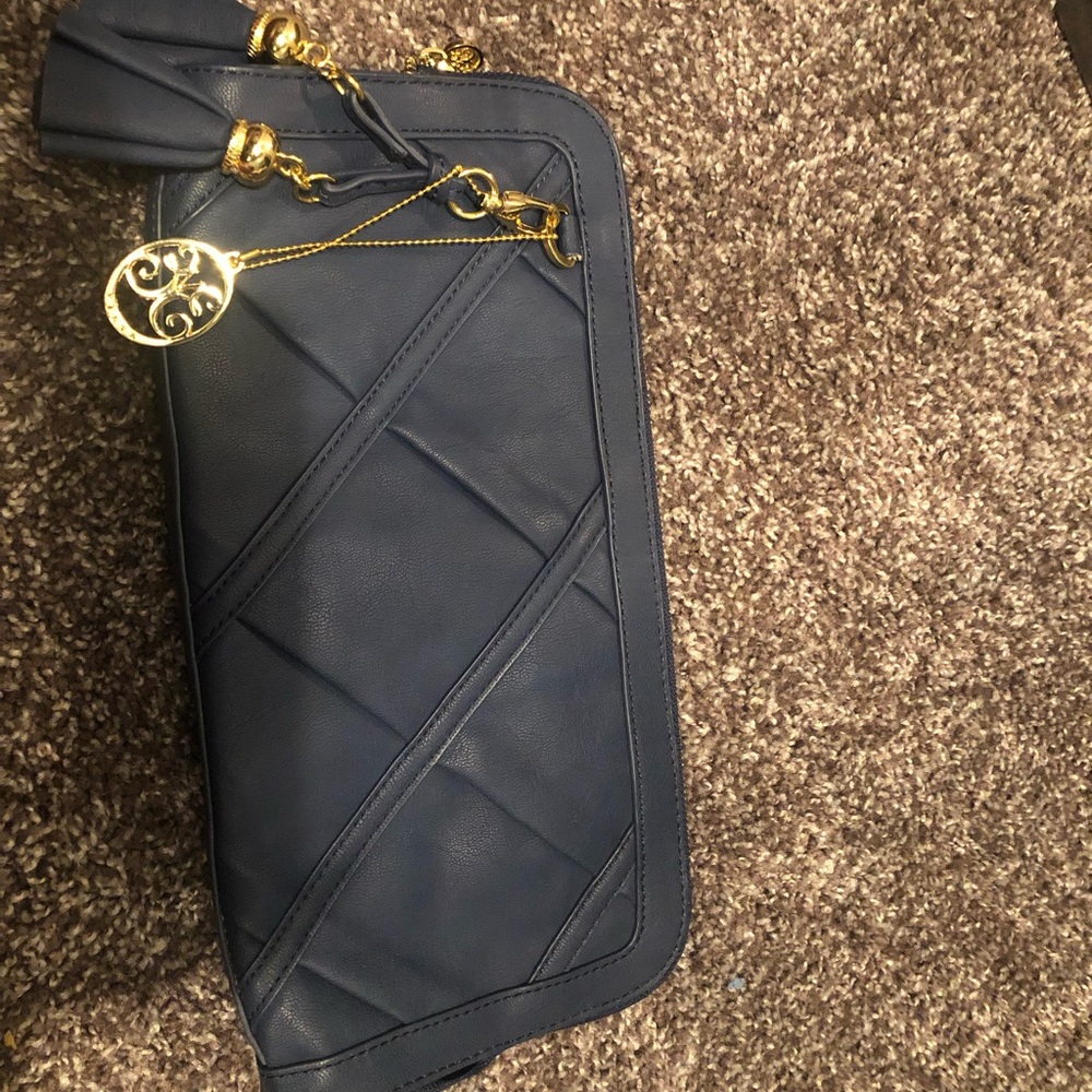 Large Vieta clutch (navy blue and gold)